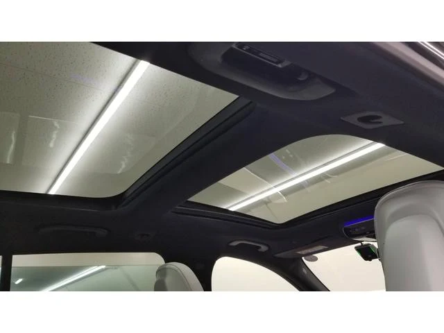 MERCEDES BENZ E-CLASS 11
