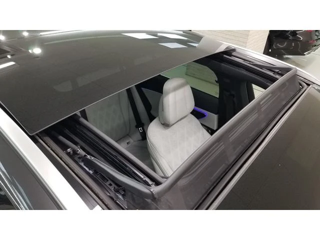 MERCEDES BENZ E-CLASS 26