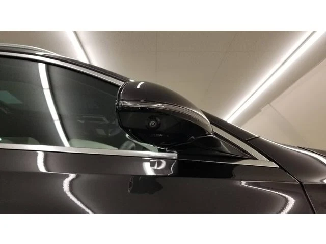 MERCEDES BENZ E-CLASS 30