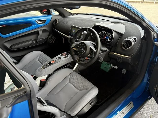 Alpine A110 12