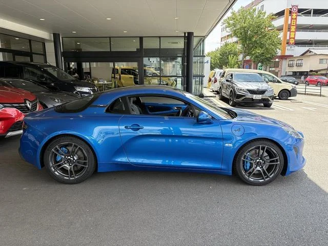 Alpine A110 8