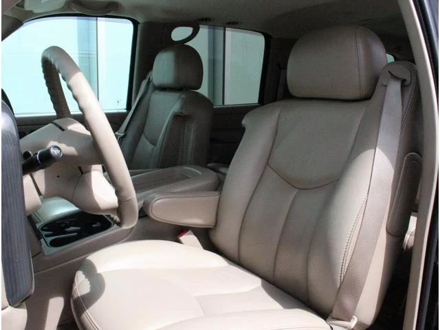 Chevrolet SUBURBAN 13