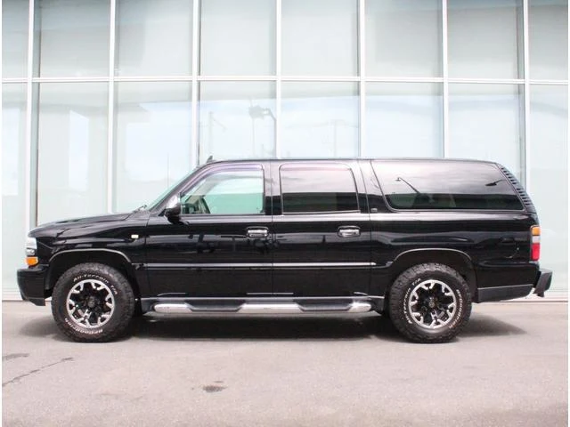 Chevrolet SUBURBAN 5