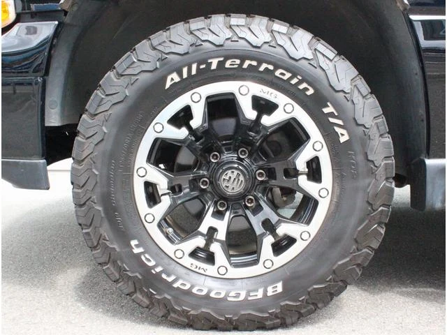 Chevrolet SUBURBAN 19