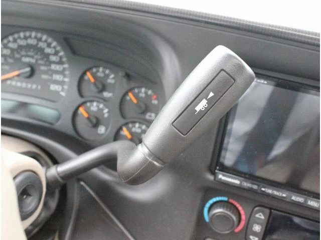 Chevrolet SUBURBAN 11