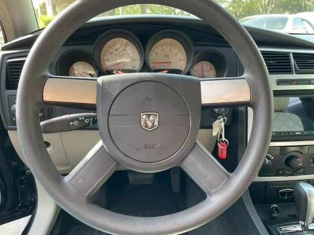 Dodge CHARGER 11