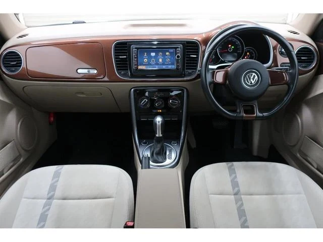 Volkswagen THE 8