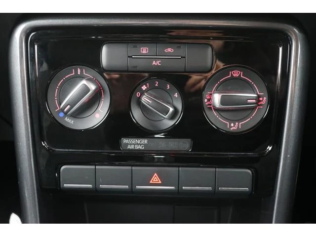 Volkswagen THE 11