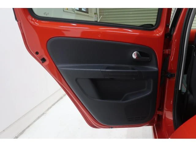 Volkswagen UP! 54