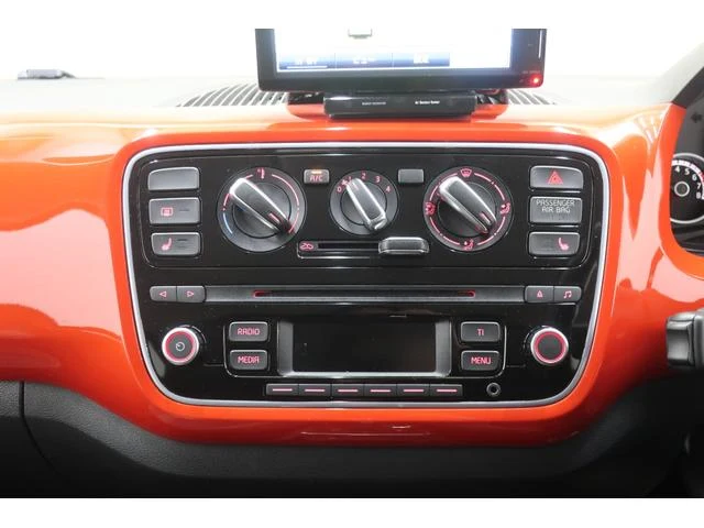 Volkswagen UP! 12