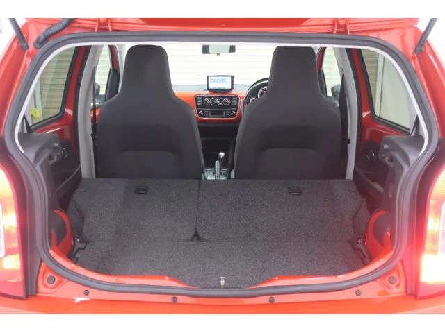 Volkswagen UP! 29