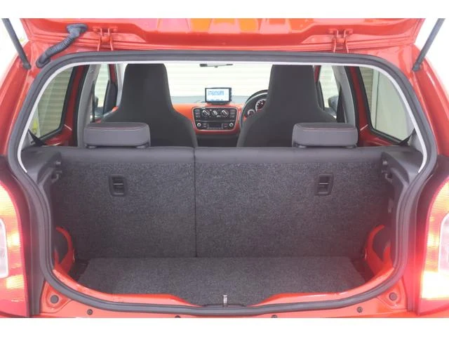 Volkswagen UP! 28