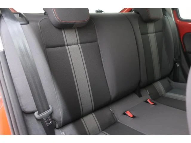 Volkswagen UP! 26