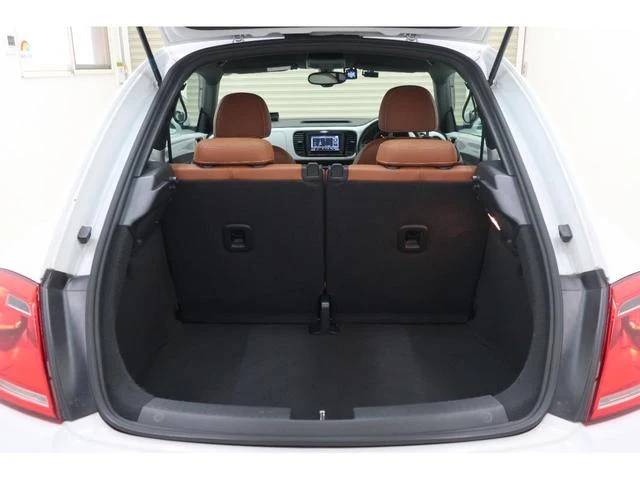 Volkswagen THE 30
