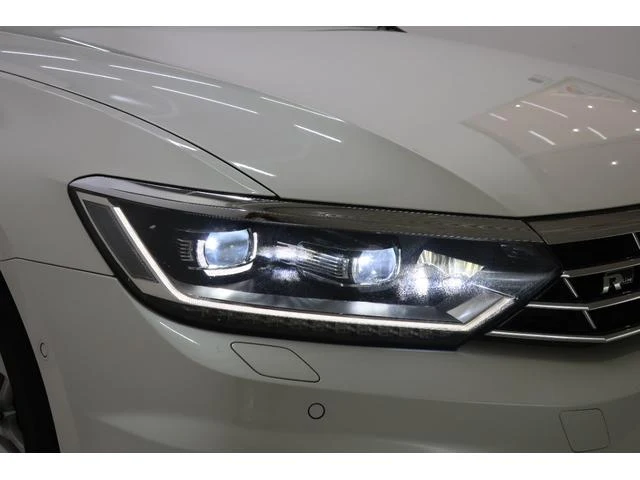 Volkswagen PASSAT 38