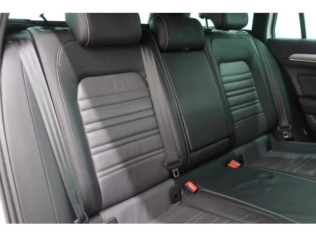 Volkswagen PASSAT 30