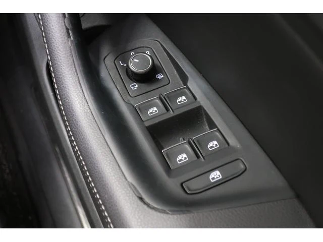 Volkswagen PASSAT 21