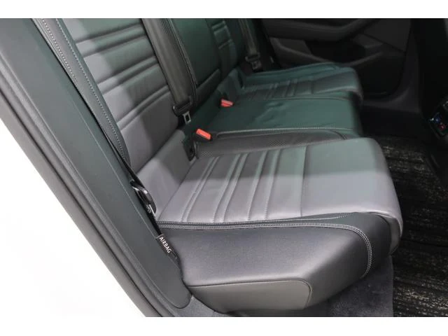 Volkswagen PASSAT 31