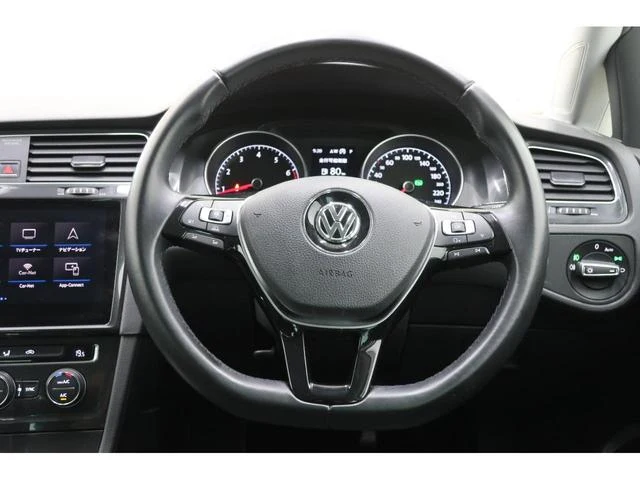 Volkswagen GOLF 8