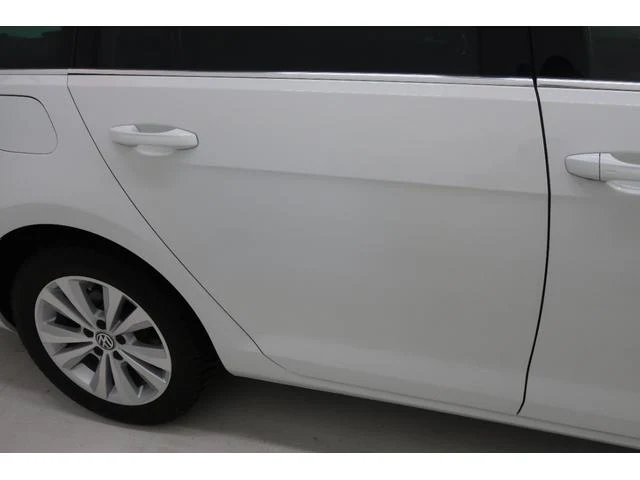 Volkswagen GOLF 38