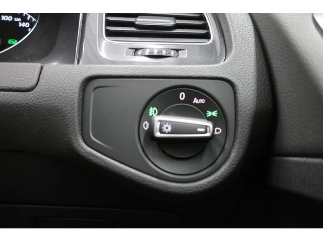 Volkswagen GOLF 20