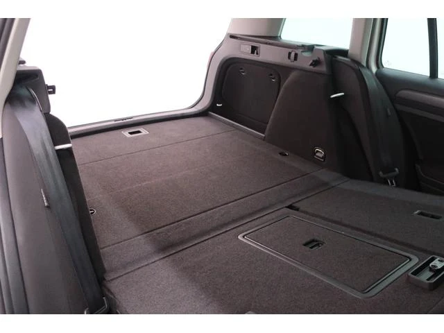 Volkswagen GOLF 31