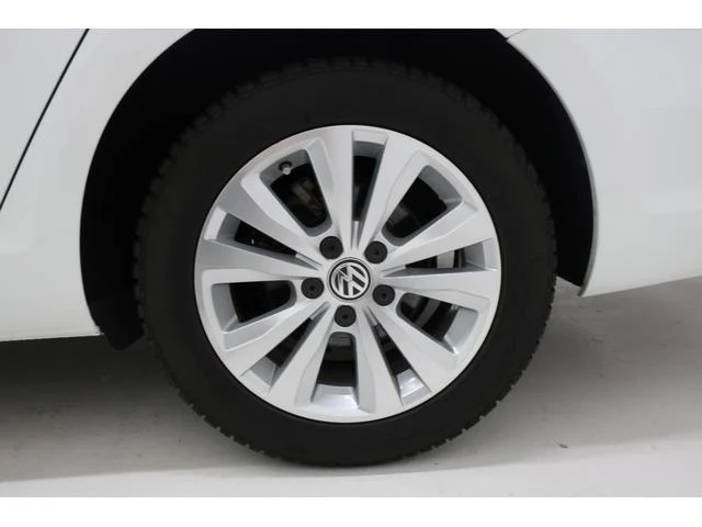 Volkswagen GOLF 53