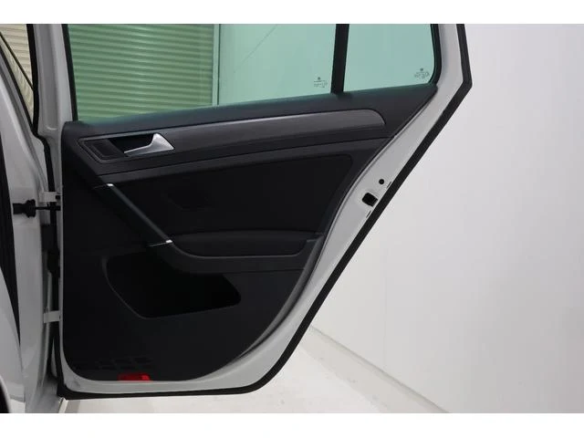 Volkswagen GOLF 57