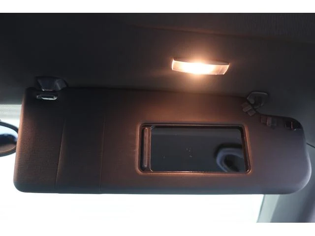 Volkswagen THE 8