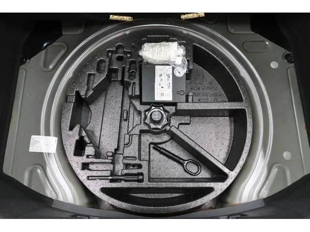 Volkswagen THE 32