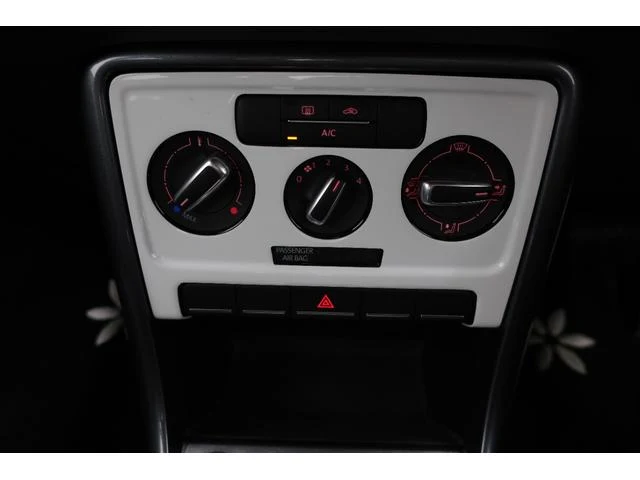 Volkswagen THE 11