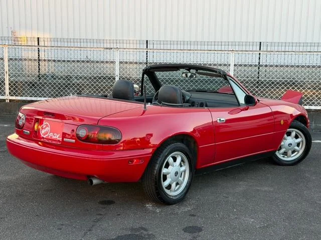 AMERICA MAZDA MX-5 9