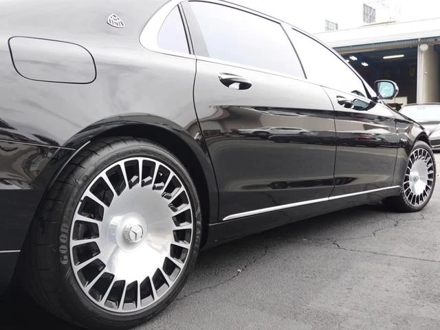 MERCEDES MAYBACH S-CLASS 10