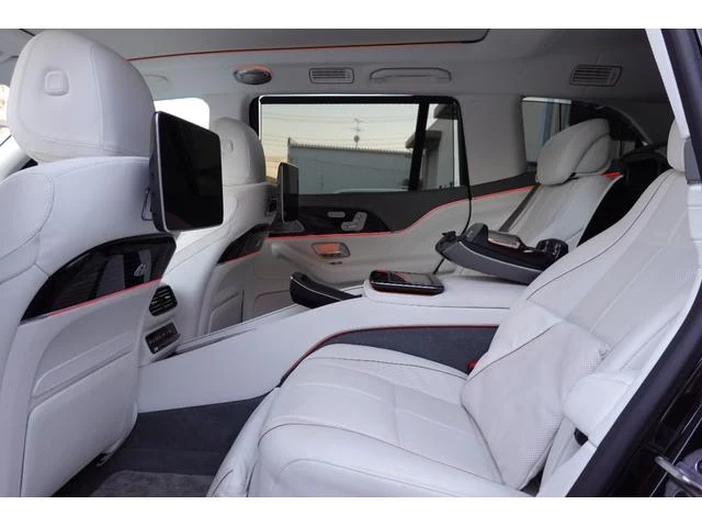MERCEDES MAYBACH GLS 33