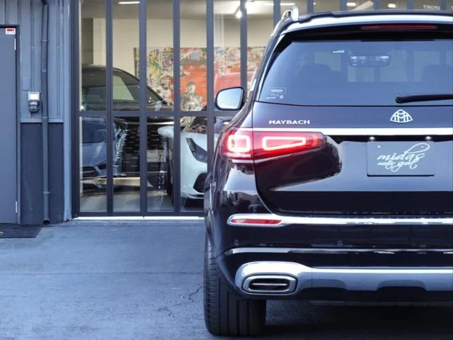 MERCEDES MAYBACH GLS 10