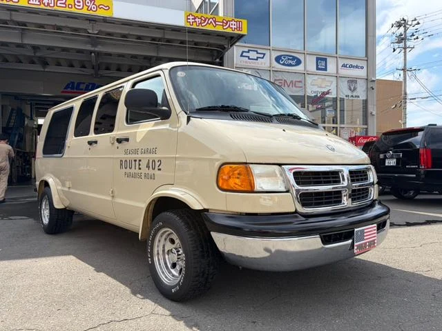 Dodge VAN