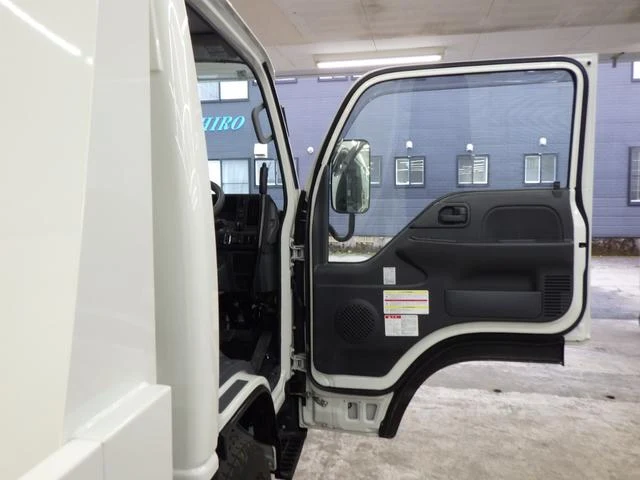 Isuzu ELF 51