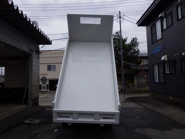 Isuzu ELF 56