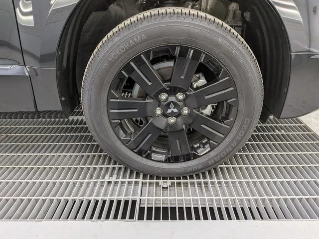Mitsubishi DELICA 39