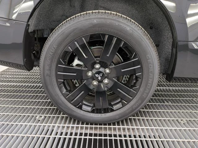 Mitsubishi DELICA 38