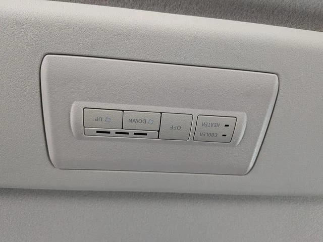 Mitsubishi DELICA 46