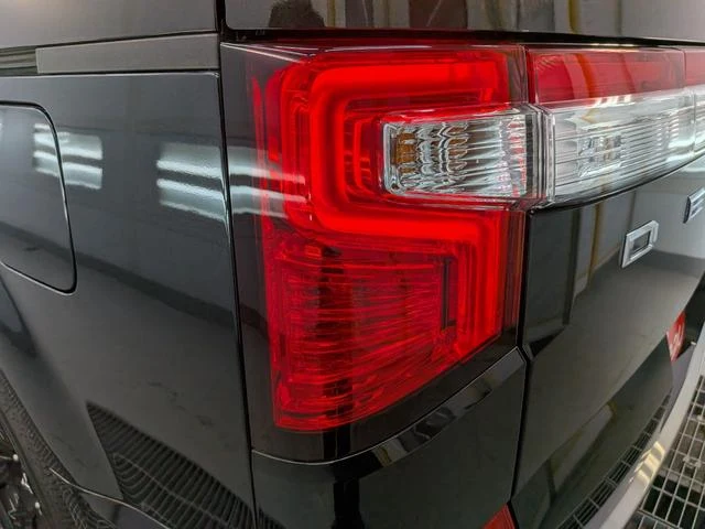 Mitsubishi DELICA 32