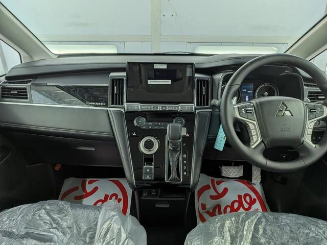 Mitsubishi DELICA 2