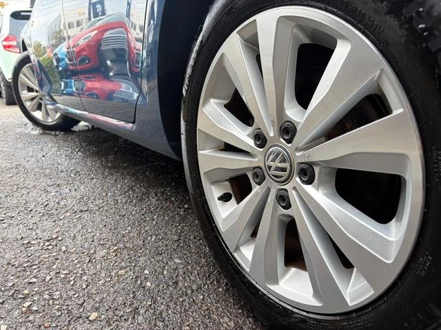 Volkswagen GOLF 17
