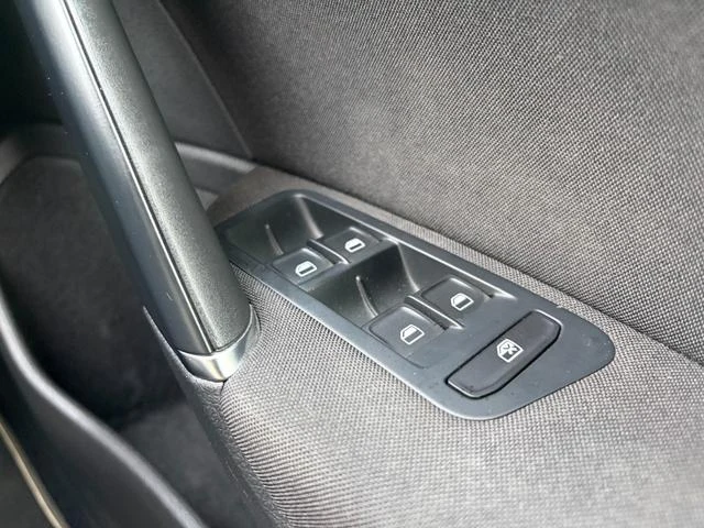 Volkswagen GOLF 43