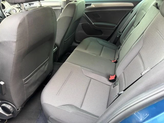 Volkswagen GOLF 15