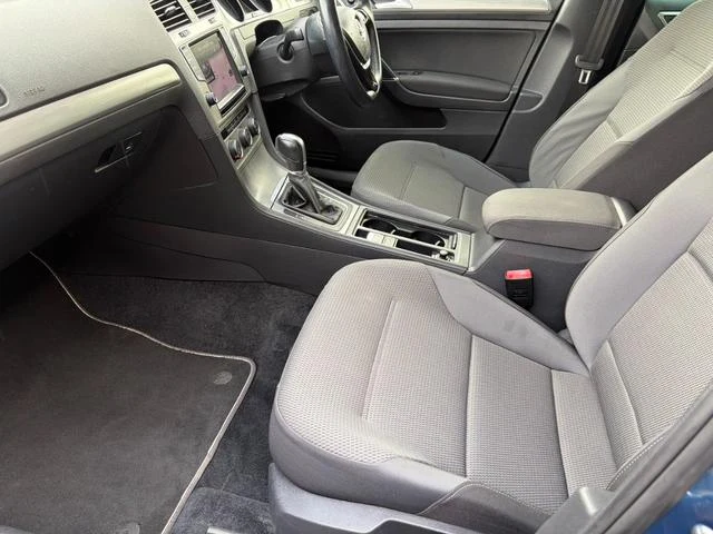 Volkswagen GOLF 14