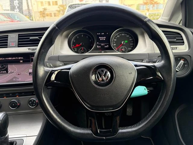 Volkswagen GOLF 12