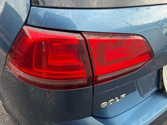 Volkswagen GOLF 53