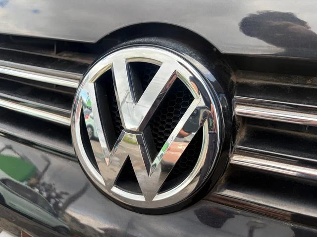 Volkswagen GOLF 28